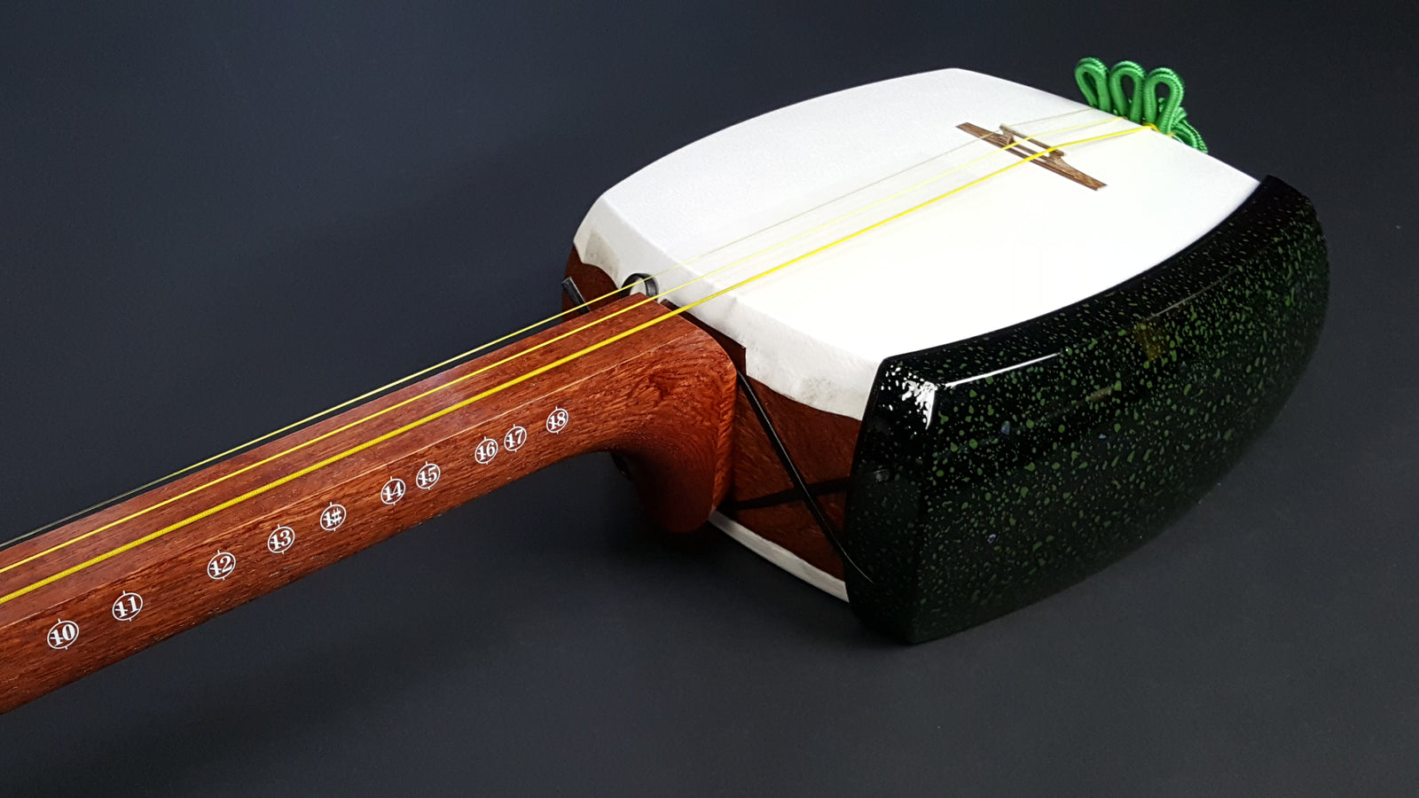 三味線 中棹 丸打胴 東さわり 津軽 紅木 紫檀 花梨 三味線 中棹 丸打胴