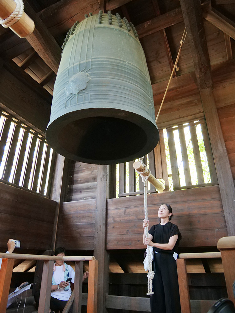 世界人類平和祈願の小さな鐘 世界人類平和祈願の小さな鐘 世界人類平和
