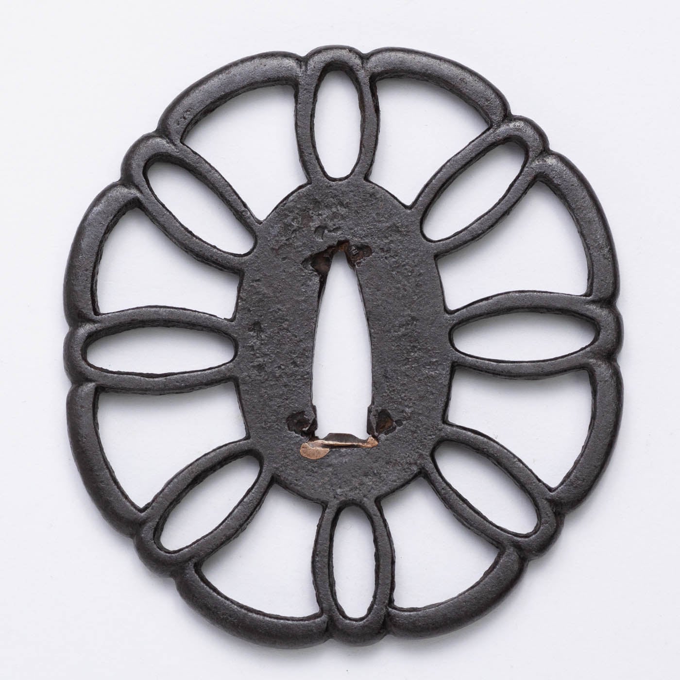 鍔 無銘（明珍）八方楕円透 | 日本刀・刀剣・名刀・短刀の販売・買取