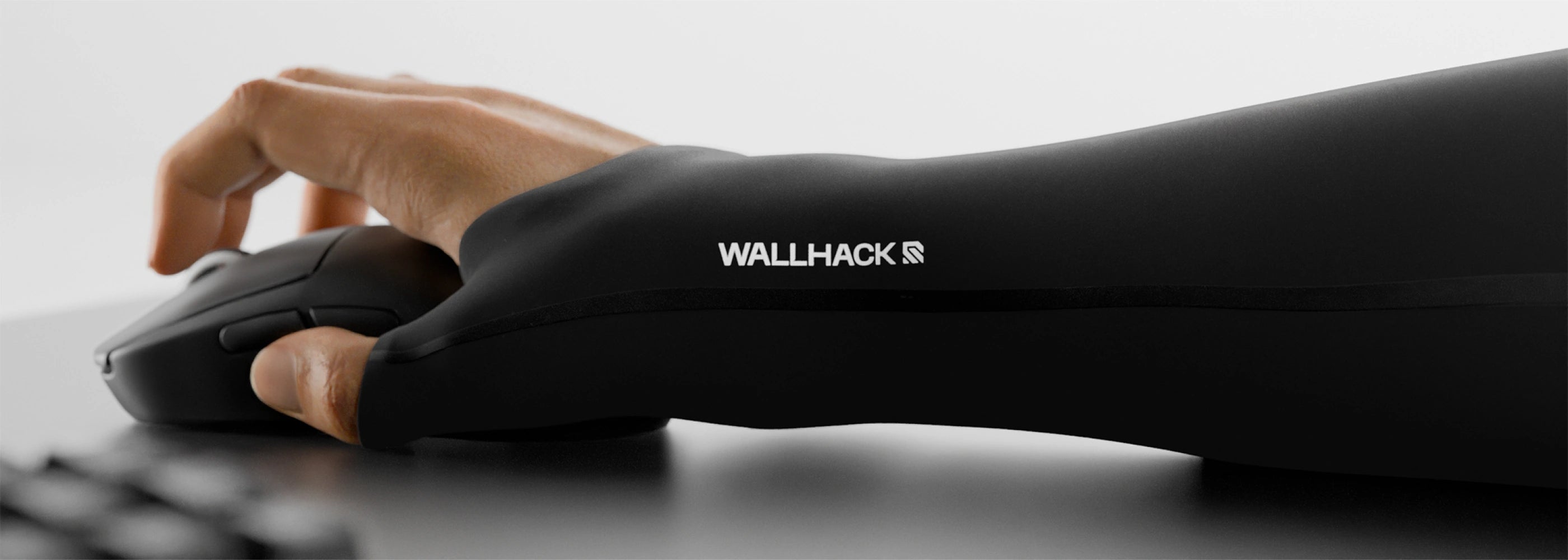 CR-005 (Black) Bundle with PTFE Silent Skates & Pro Sleeve