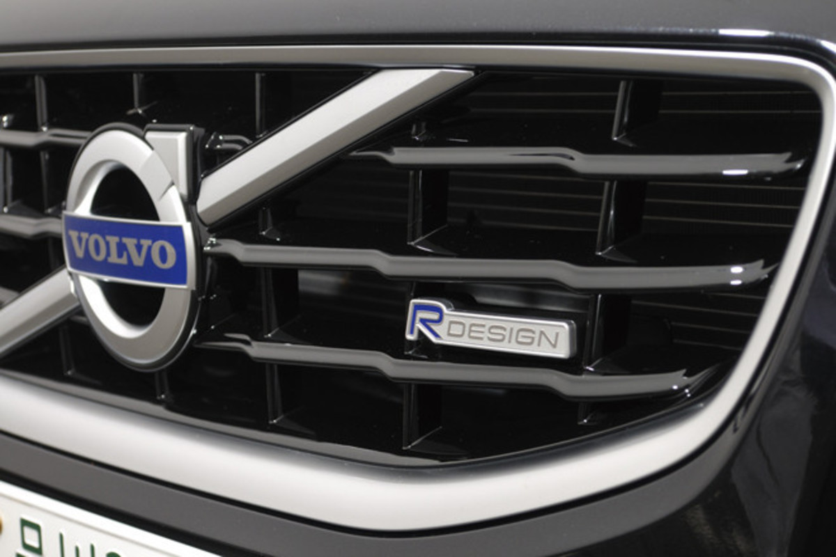 ボルボV60 T4 R-DESIGN（FF/6AT）【試乗記】 「R」の血統 - webCG