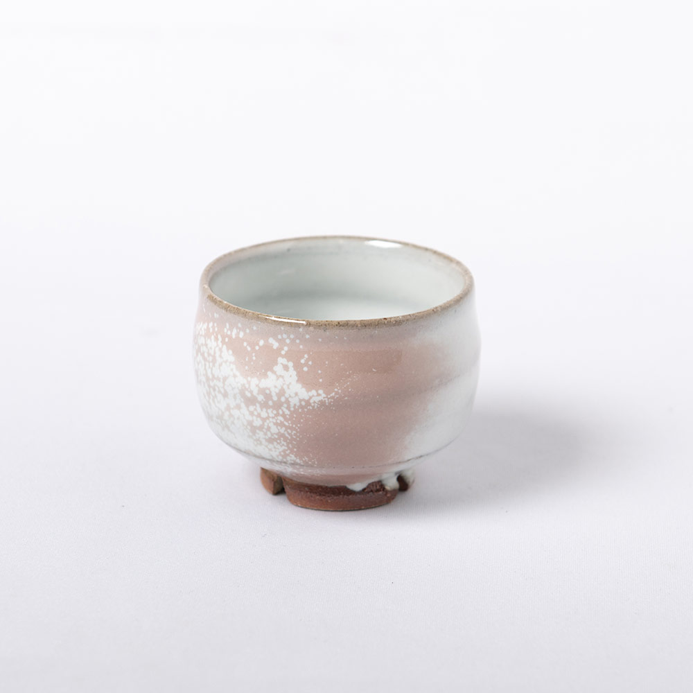割高台窯変白萩ぐい呑｜モンベル