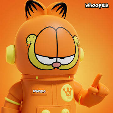 MEGA SPACE MOLLY 400% Garfield PVC Figure – WHOOPEA