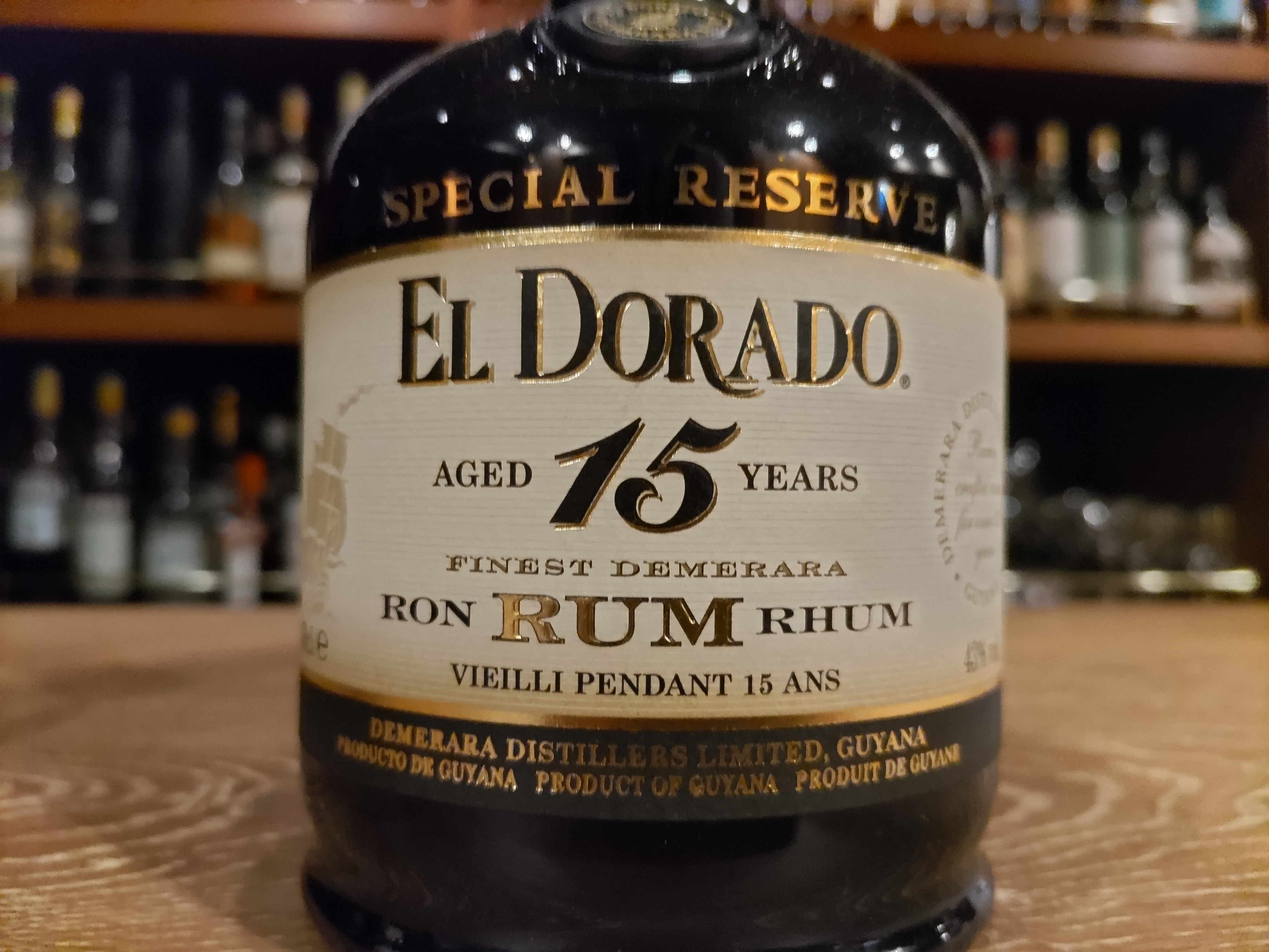 ラム酒の種類が豊富なバー|エルドラド15年を銀座で飲むならBARWHITEOAK