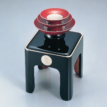 戦前日本 菊御紋章付き 第七号 木杯台付き 勲章記念 【公式通販】