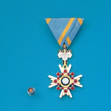 瑞宝小綬章 現行タイプ 新型 旧勲四等 略章 共箱入