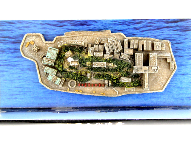 長崎】軍艦島の 1／4000スケールのジオラマです。