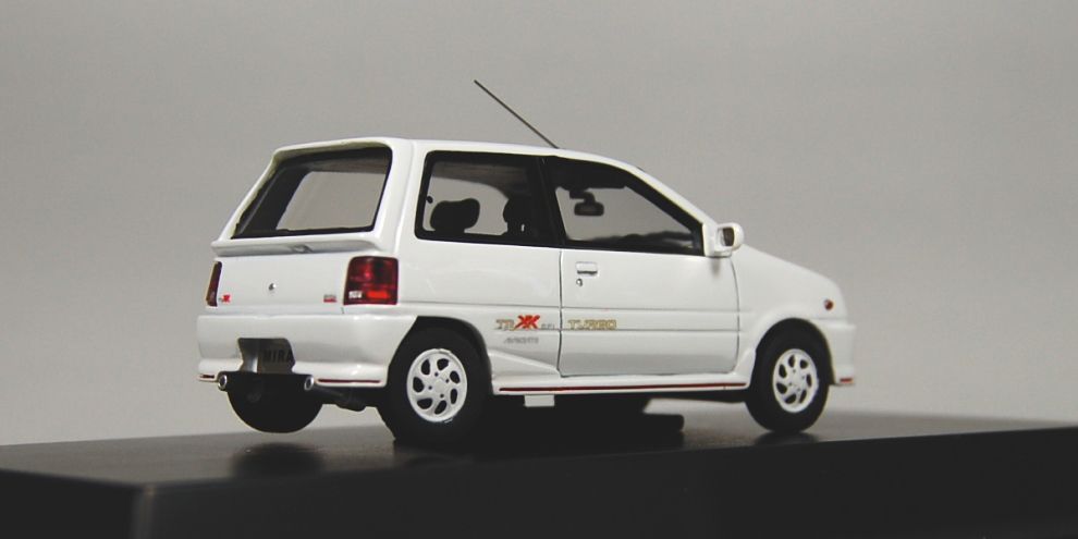 DAIHATSU ミラ ターボ TR-XX(1990年式) (ホワイト) (ミニカー
