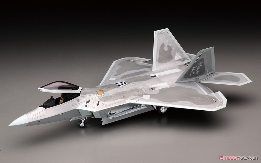 ☆美品・外箱付☆F-22 ラプター 1/72 航空機模型 HA2801♪ Amazon