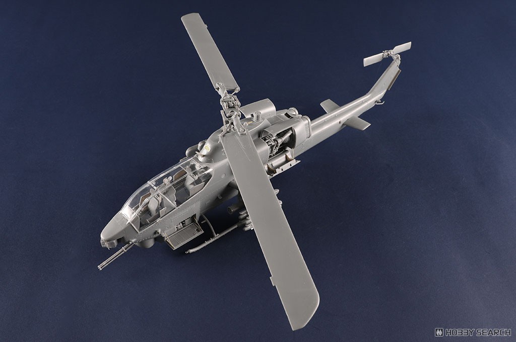 新品未開封 Bell AH-1W SuperCobra 1/48 ヘリコプター 新品未開封 Bell