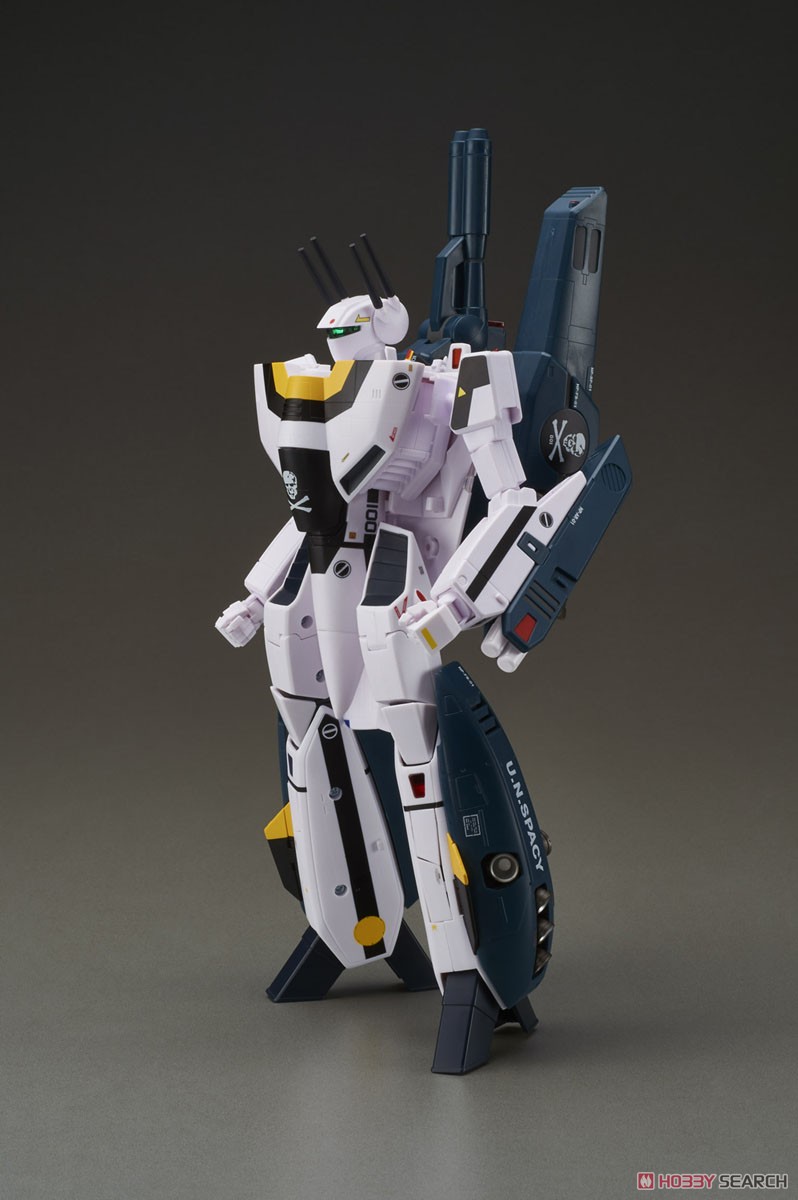 プラモデル 1/60 完全変形 VF-1S セール バルキリー 無塗装キット 「超