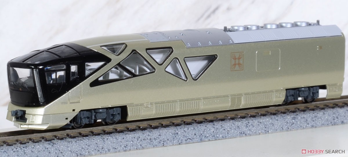 Type E001 `Train Suite Shiki-shima` Standard Four Car Set (Basic 4