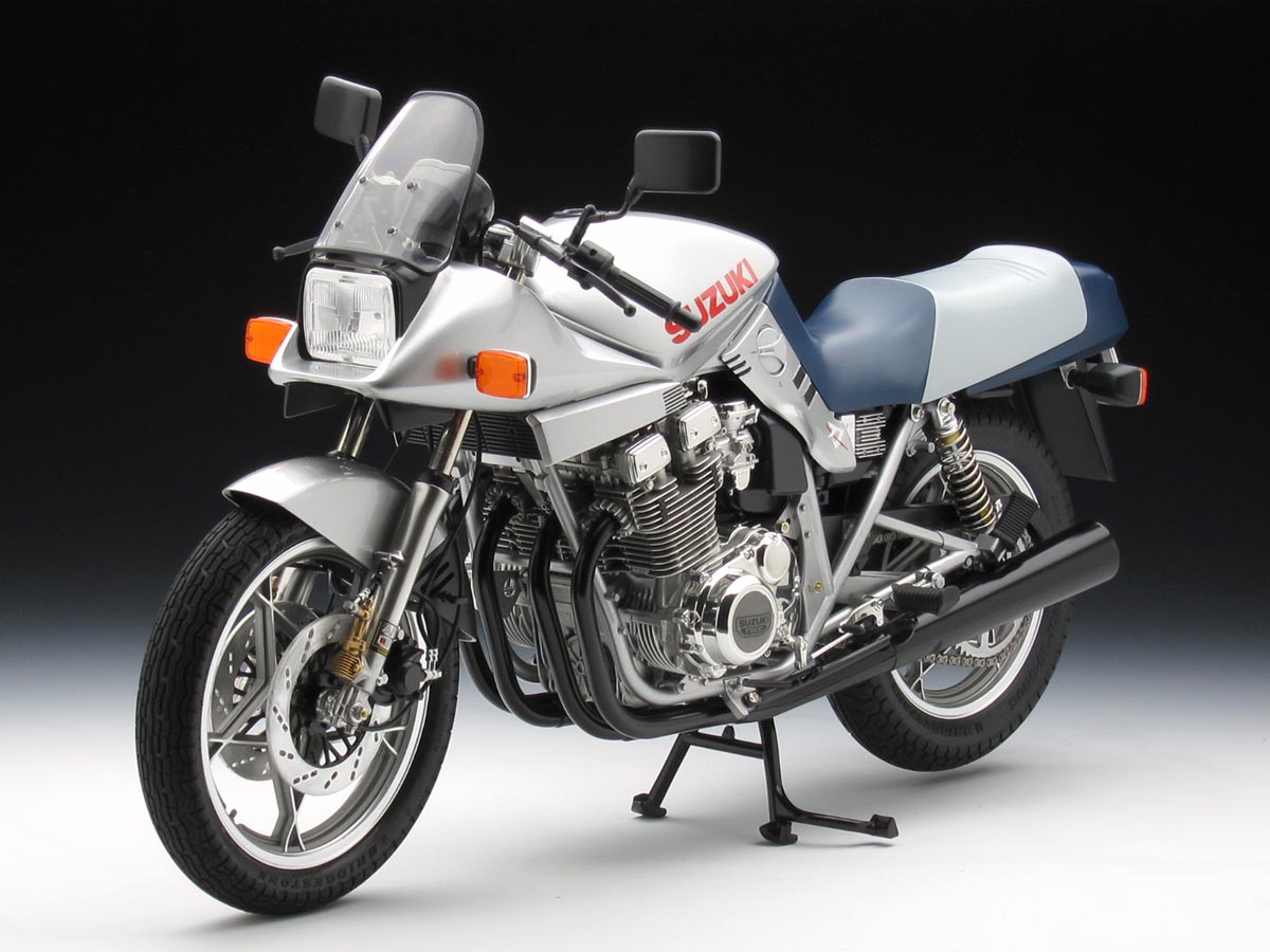 タミヤ 1/6「スズキ GSX1100S 刀」プラモデル制作記＆完成写真