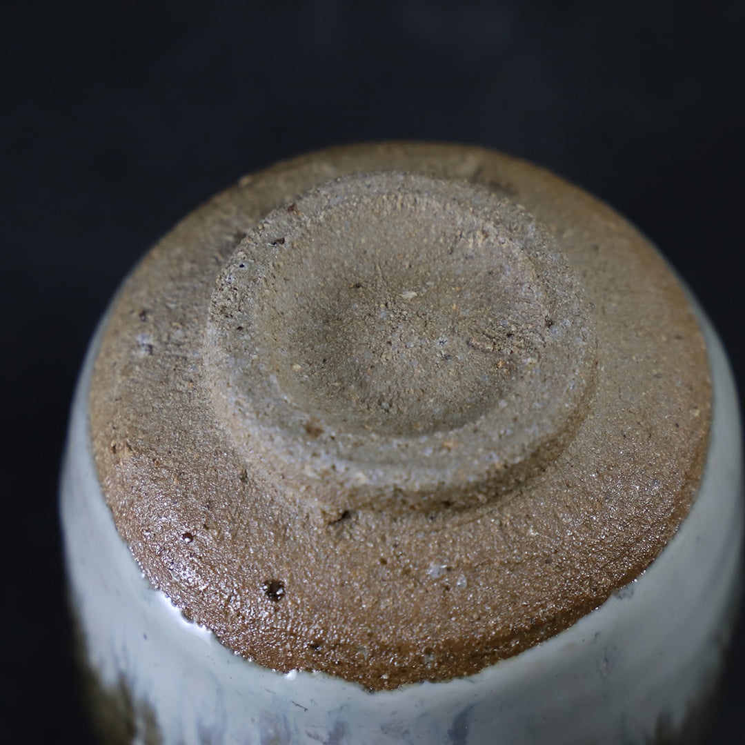 十四代中里太郎右衛門 作 斑唐津皮鯨ぐい呑– ギャラリー一番館