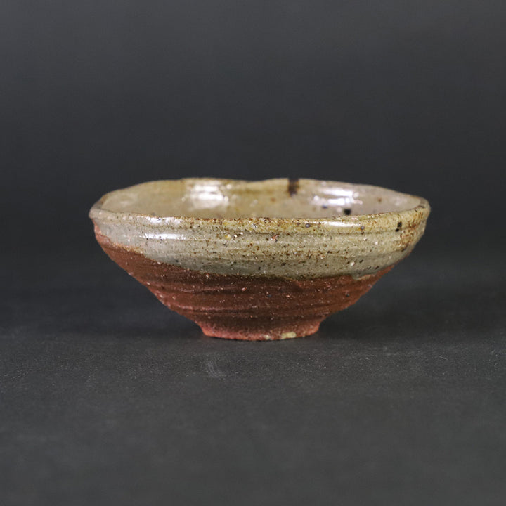 唐津焼 岡本作礼 黄唐津ぐい呑 唐津焼 岡本作礼 黄唐津ぐい呑 岡本作礼