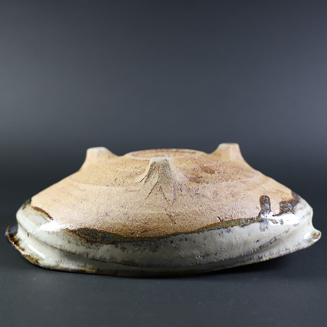 美品 未使用 唐津焼 岡本作礼造 【朝鮮唐津】 鮑型 脚付鉢