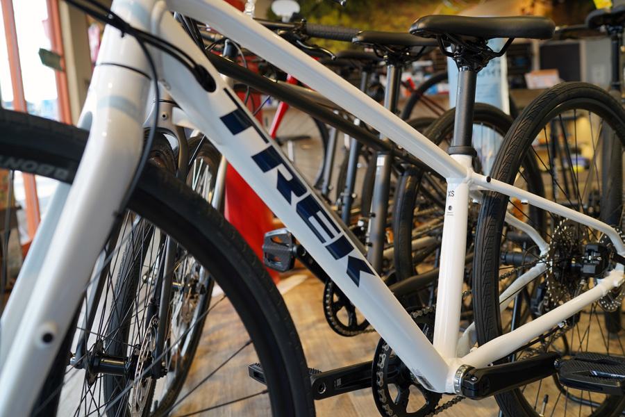 クロスバイクや、ロードバイク、マウンテンバイクなど各カラー・サイズ