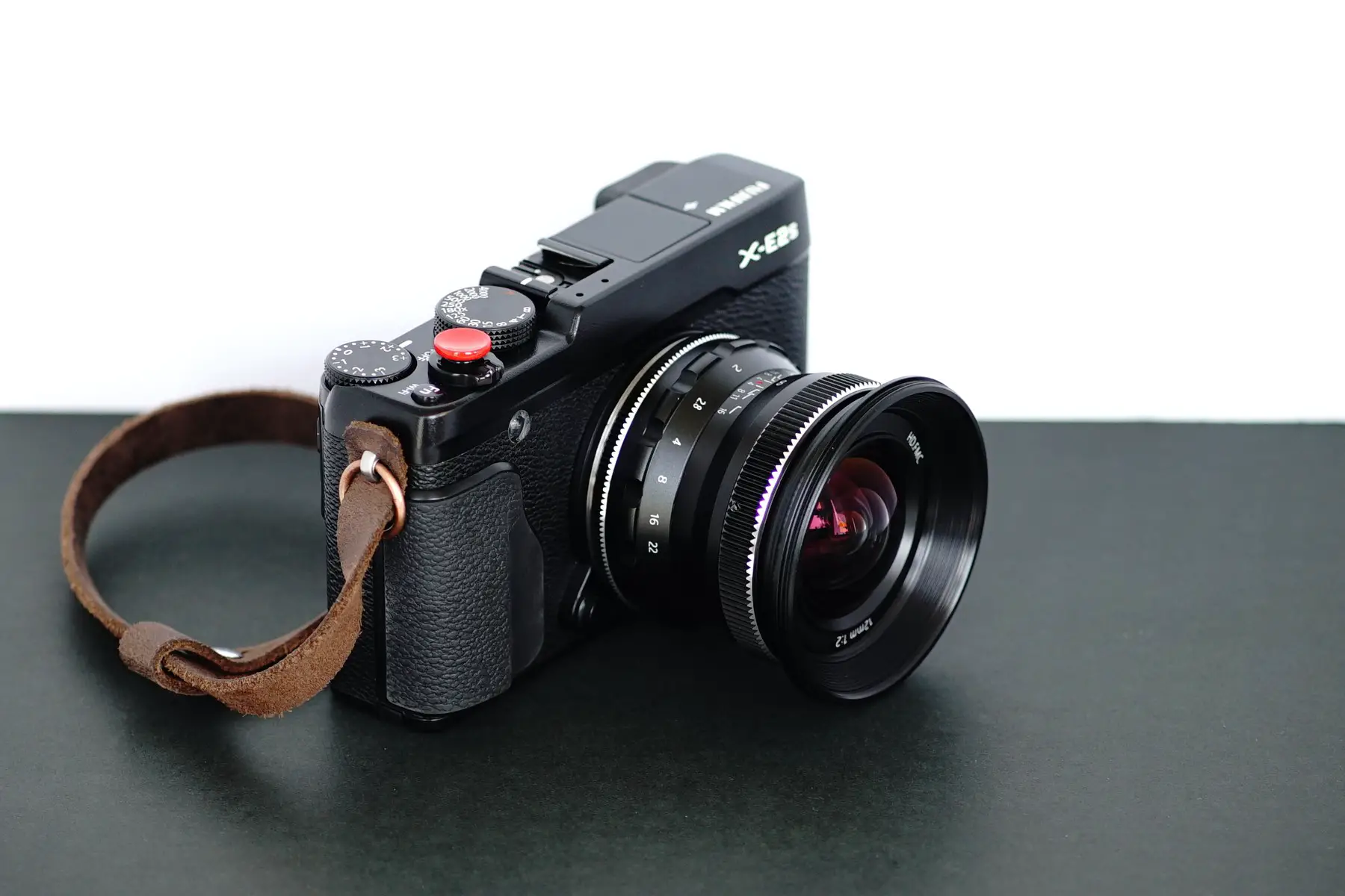 Pergear 12mm f/2 lens in Fuji X Mount - Mini-Review - by Iurii Zvonar