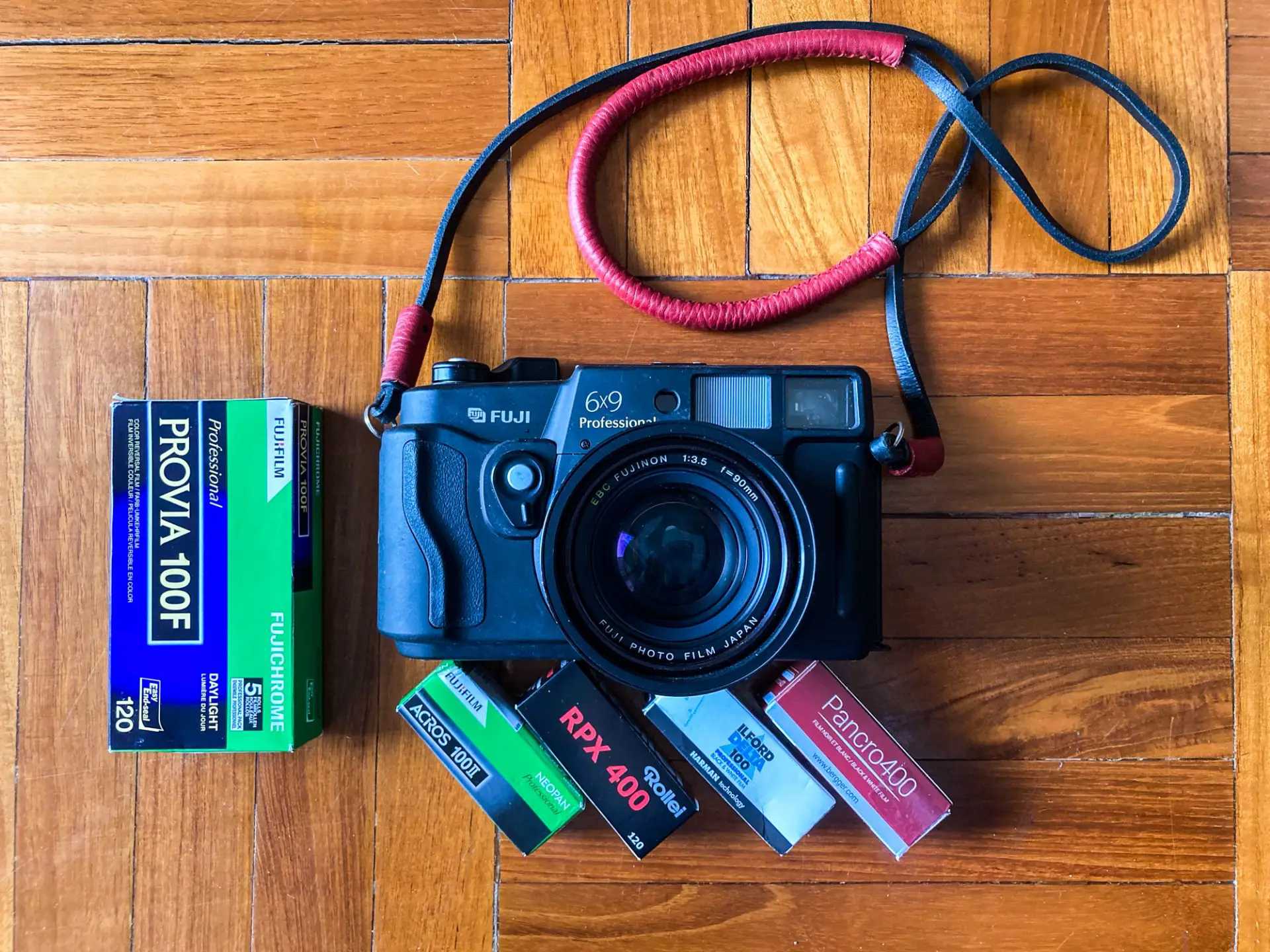 Fuji GW690iii - Hands on Review of the Texas Leica - By Benoît Felten