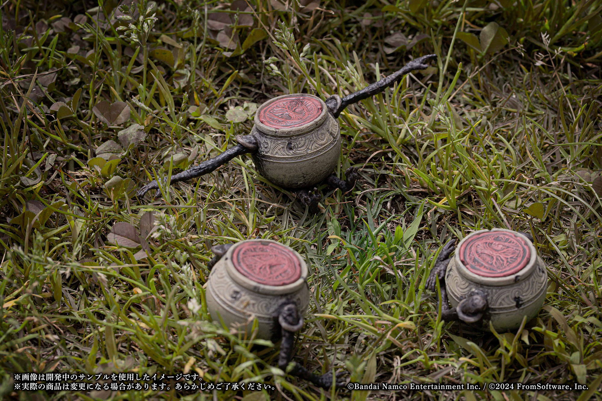 ELDEN RING 小壺フィギュア」，本日より順次リリース。ポーズの異なる