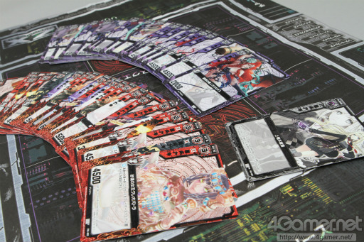 無料で始められると噂の新作TCG「Z/X」を「カードゲーム感謝祭 2012 春