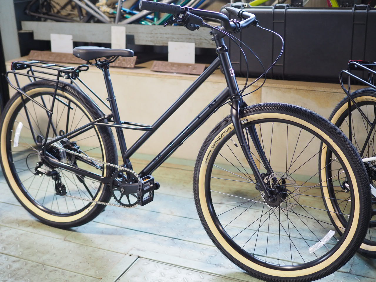 MARIN(マリン) LARKSPUR(ラークスパー) SE 完成車 2023 | サイクル