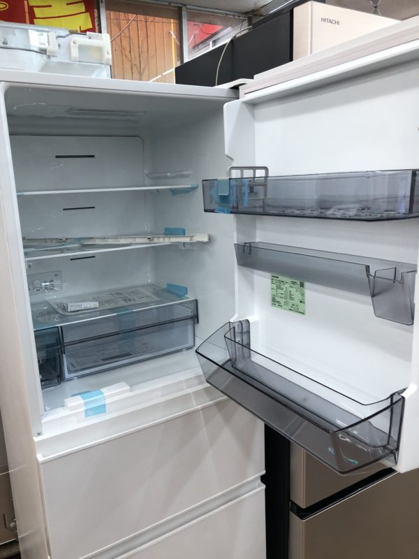 店頭決済】東芝 3ドア冷蔵庫 23年製 GR-U33SC 横浜