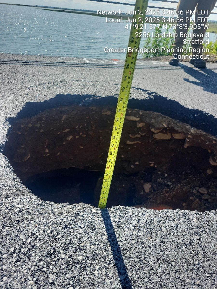 Sinkhole closes Route 113 near Sikorsky Airport in Stratford