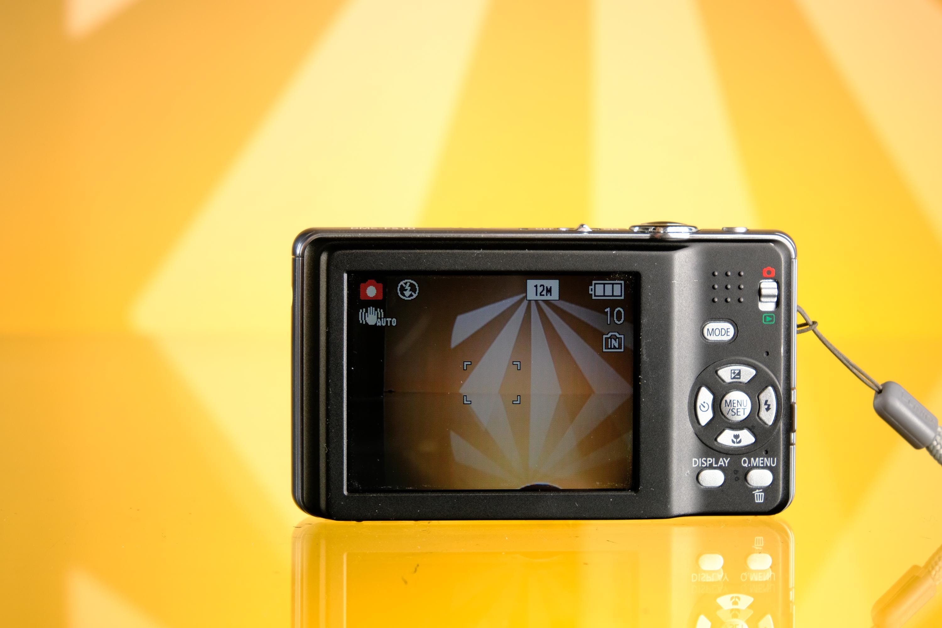 Panasonic Lumix DMC-FS10 Compact Digital Camera Point & Shoot