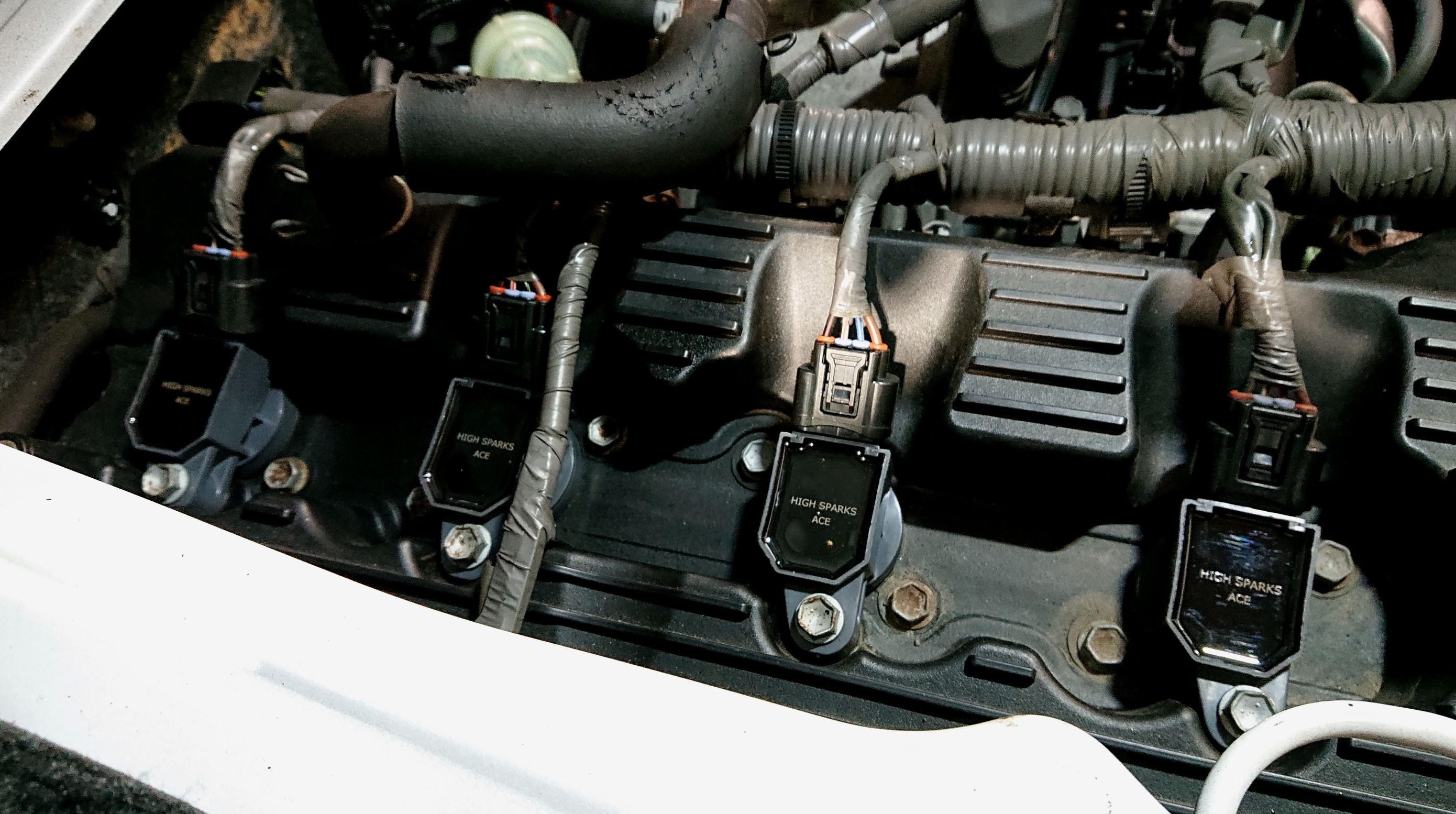 ハイエース200系プラド150系イグニッションコイル 2.7リッターエンジン用