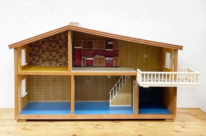 Lundbyドールハウス/キッチン家具＆バルコニー付 Sweden -ミニチュア