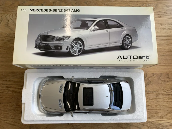 AUTOart メルセデス・ベンツ S63 AMG 1:18 ミニカーショップグローバル