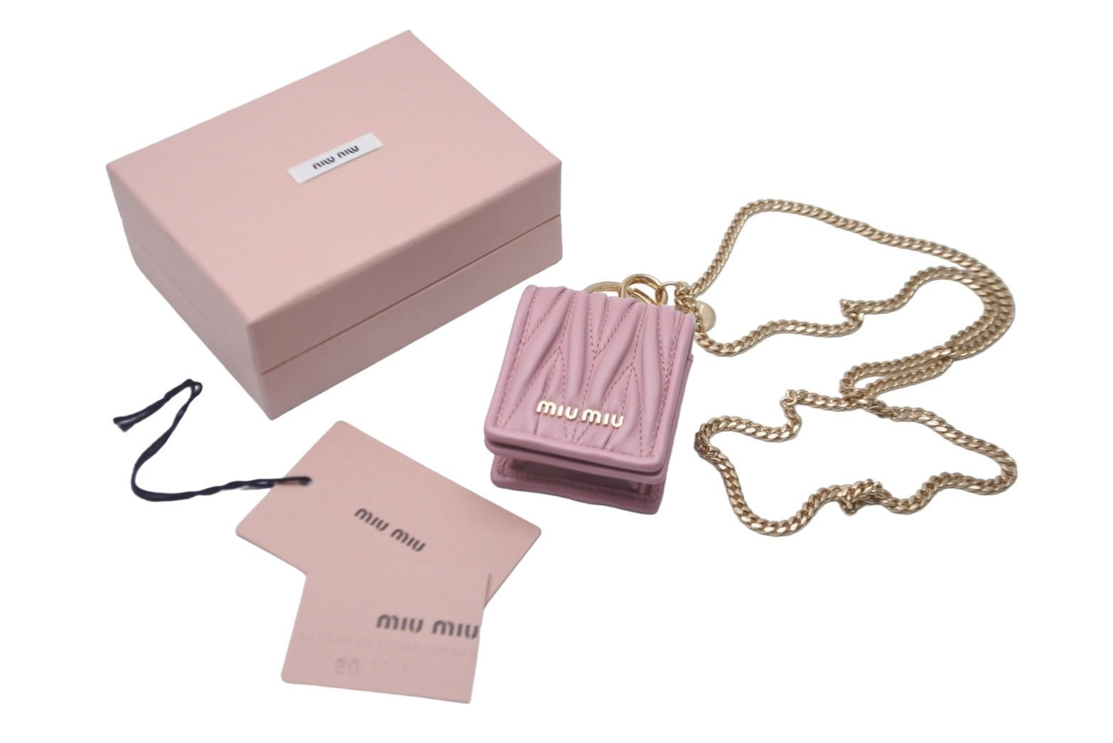 miumiu マテラッセ 購入 レザー AirPodsケース スカイブルー miu miu