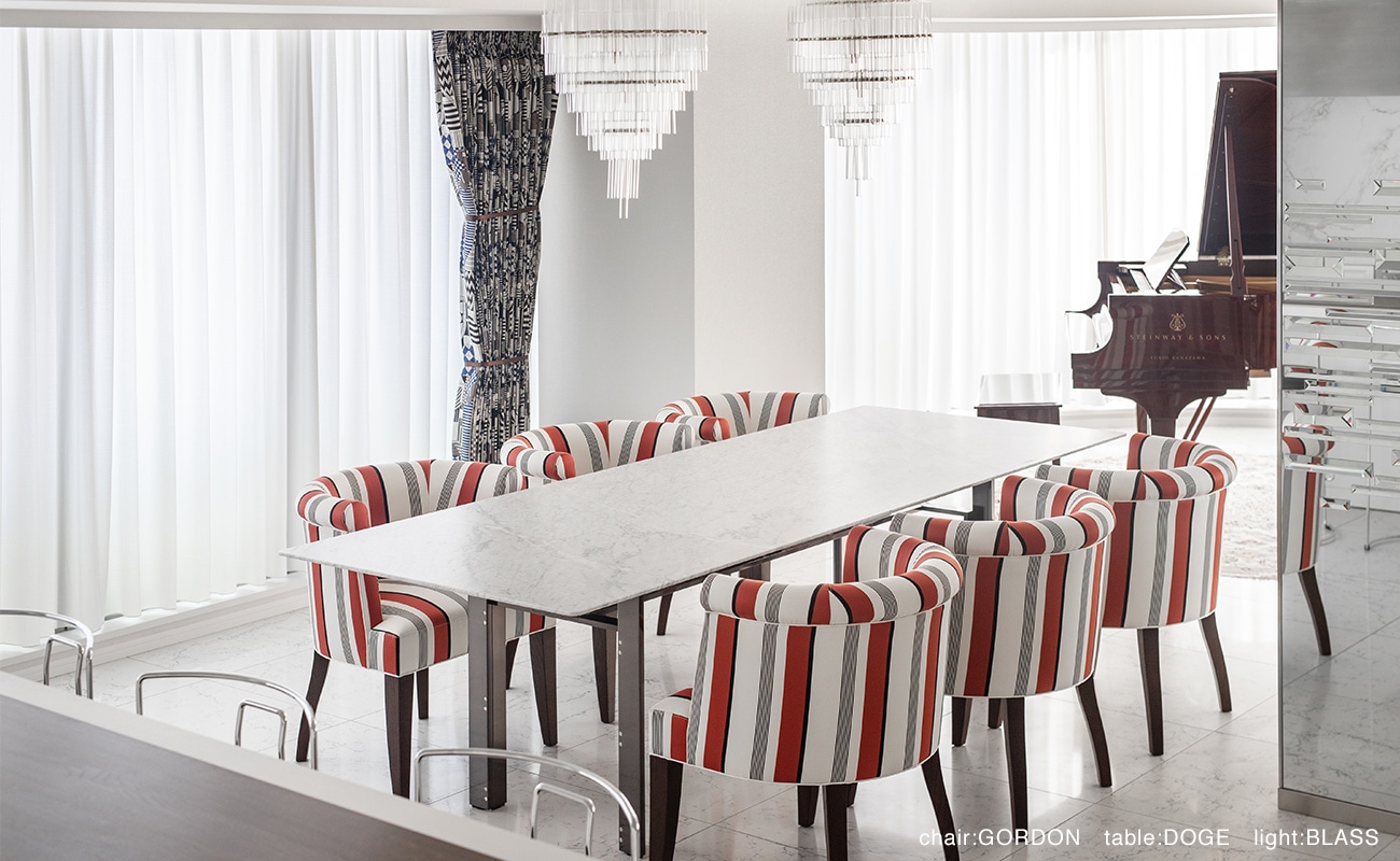 253 NEST（ネスト スツール／ベンチ） Cassina | カッシーナ・イクスシー