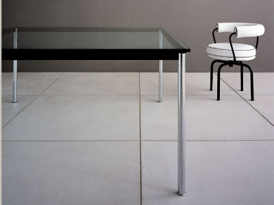 Cassina（カッシーナ）LC10-Pテーブル|カッシーナ・イクスシー 公式