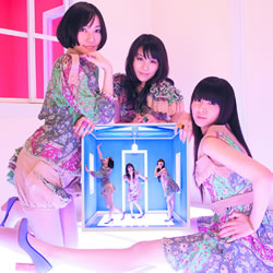 Perfume ワンルームディスコ販売促進ポスター