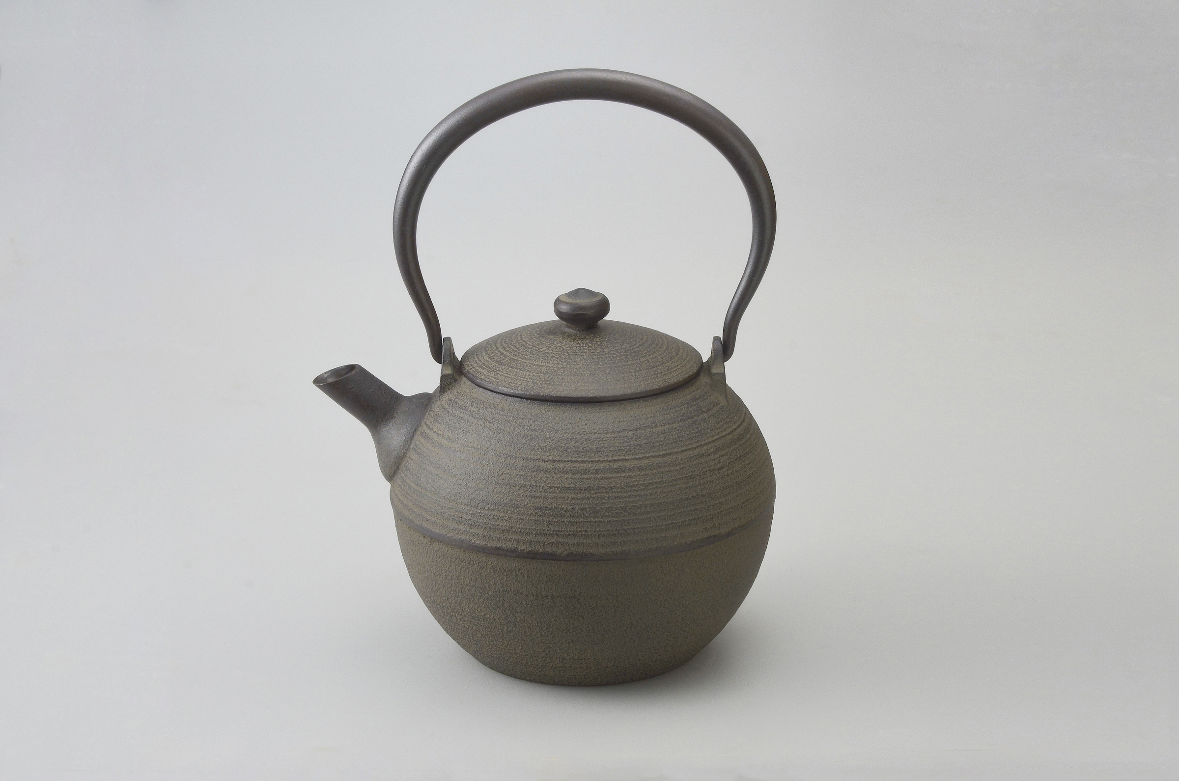 鋳心ノ工房［鉄瓶・常々シリーズ］