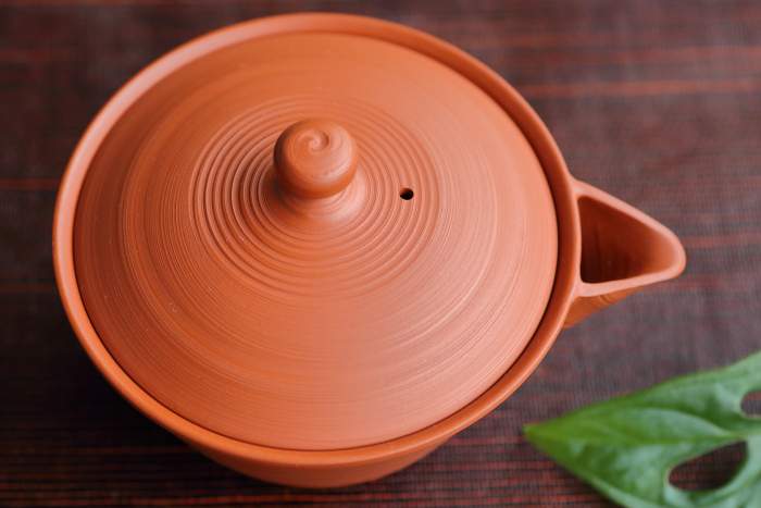 鯉江廣 常滑市指定無形文化財保持者 常滑焼 筋引き朱泥宝瓶 小さめの