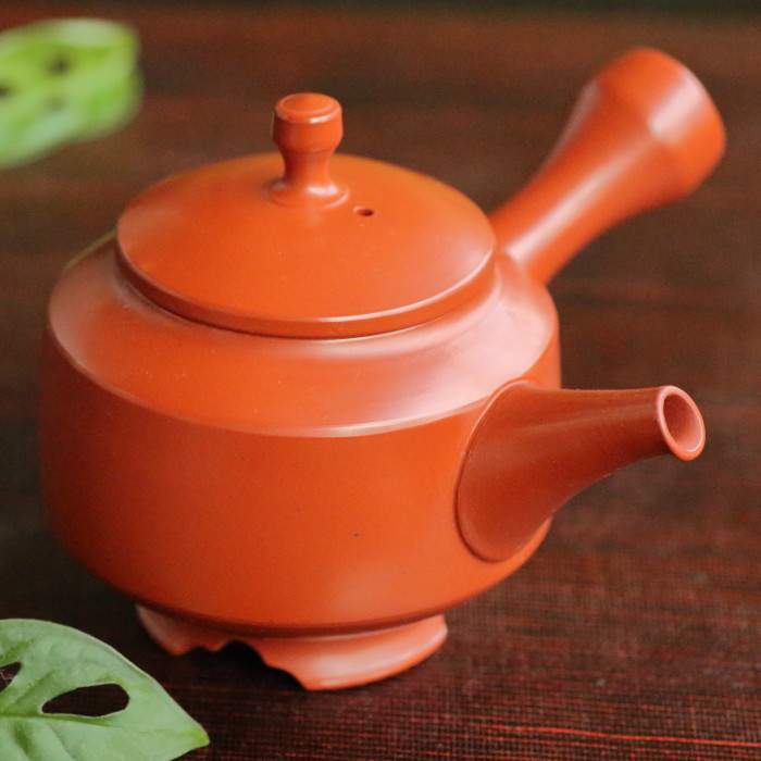 吉川雪堂 印籠蓋朱泥急須 満180ml 常滑焼煎茶器 作家ものティーポット