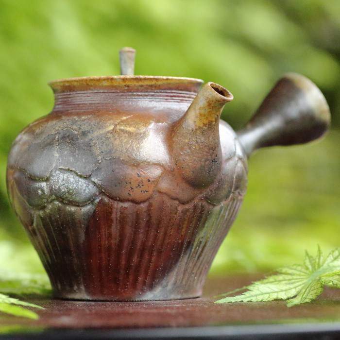 名匠山本広巳 窯変焼〆彫急須 一部銀化窯変 萬古焼 満容量240ml 桐箱