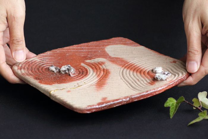 原田拾六 太閤石備前皿 枯山水紋 薪窯焼成平皿 飾り皿 桐箱 金継有