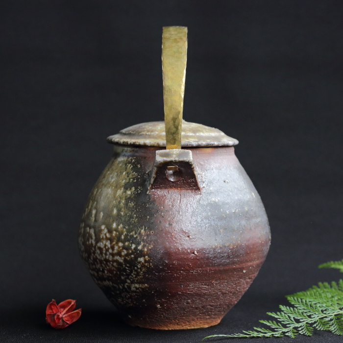 松崎健 窯変灰被陶瓶 作家もの益子焼土瓶 満容量780ml 穴窯焼成急須 桐箱