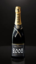 Moet and Chandon Grand Vintage 2002 - Champagne 411