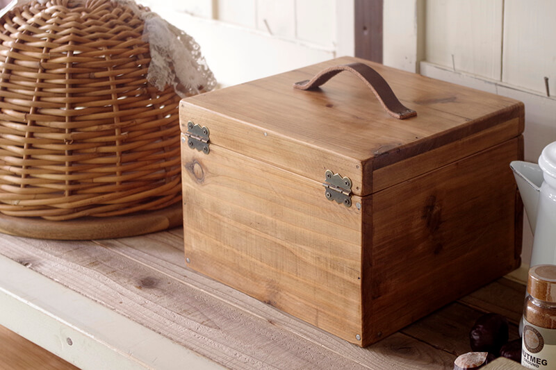 ナチュラルな木製ツールボックスS｜アンティークスタイルの収納木箱