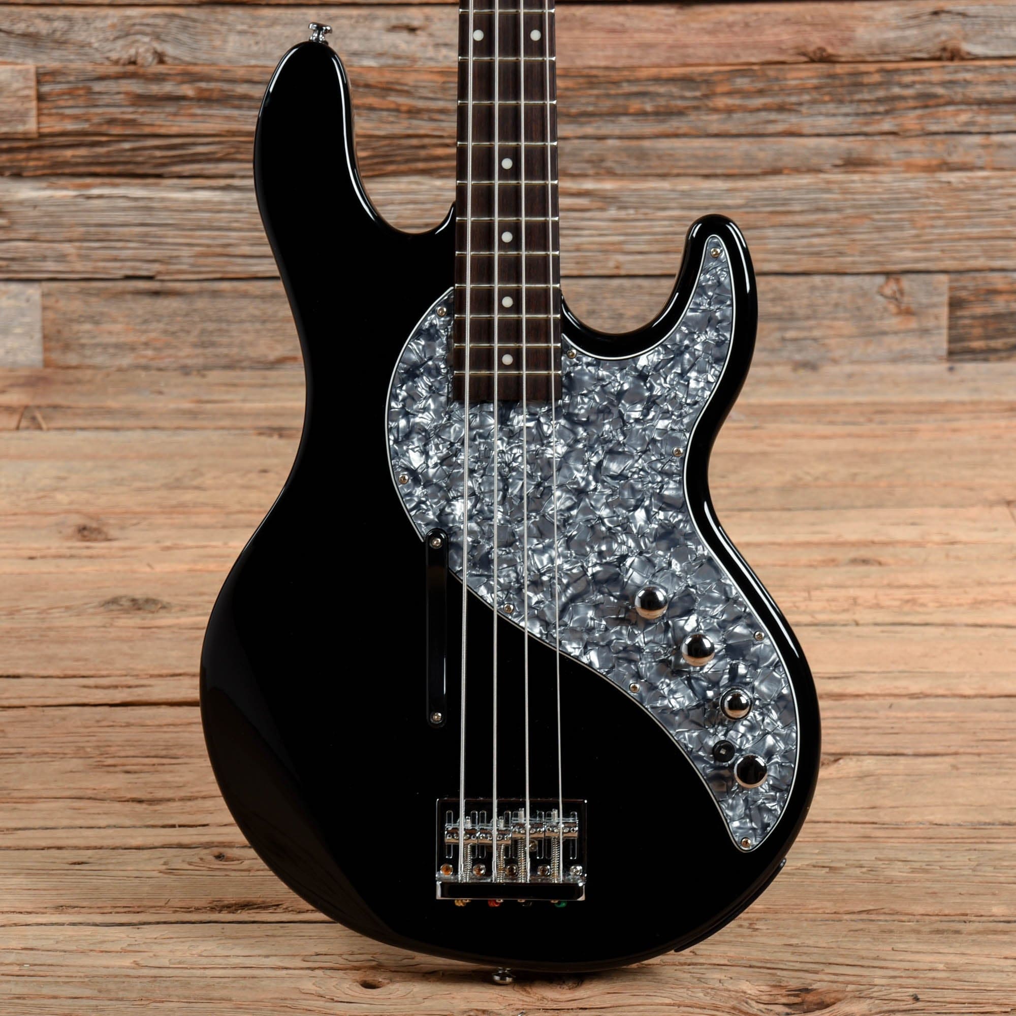 Line 6 Variax Bass 700 Black 2004 – Chicago Music Exchange