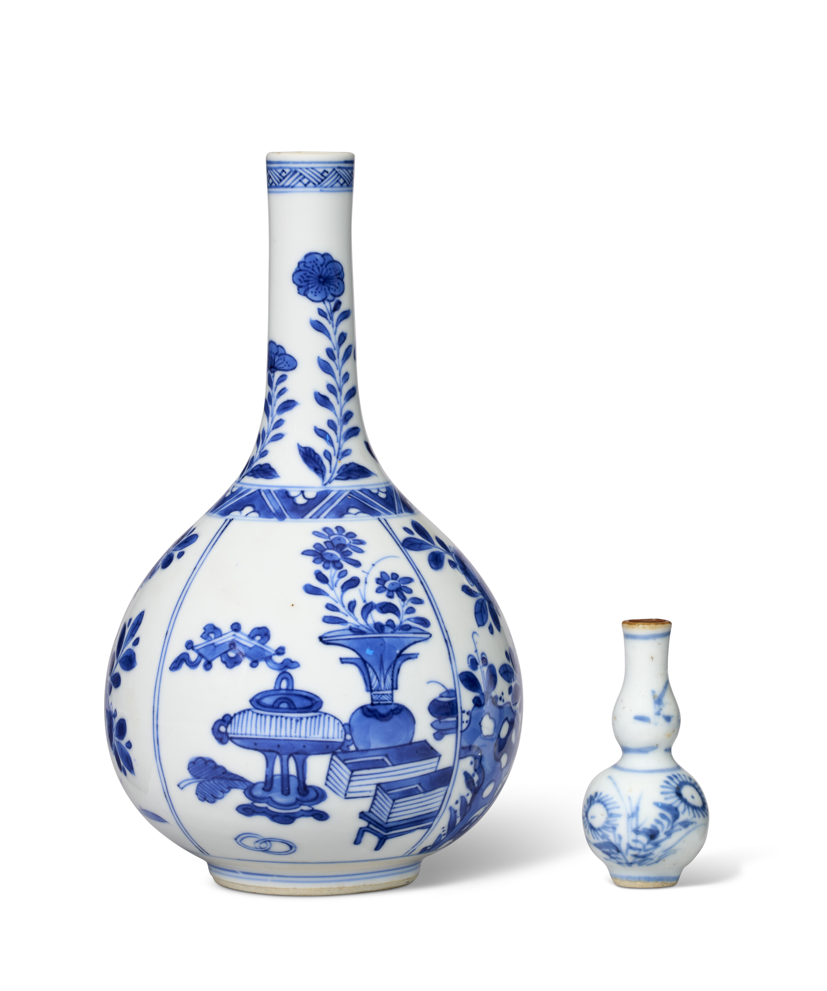 中国美術 青白磁 陽刻 鳳紋 碗 φ20cm(K-LC194) 中国美術 青白磁 陽刻