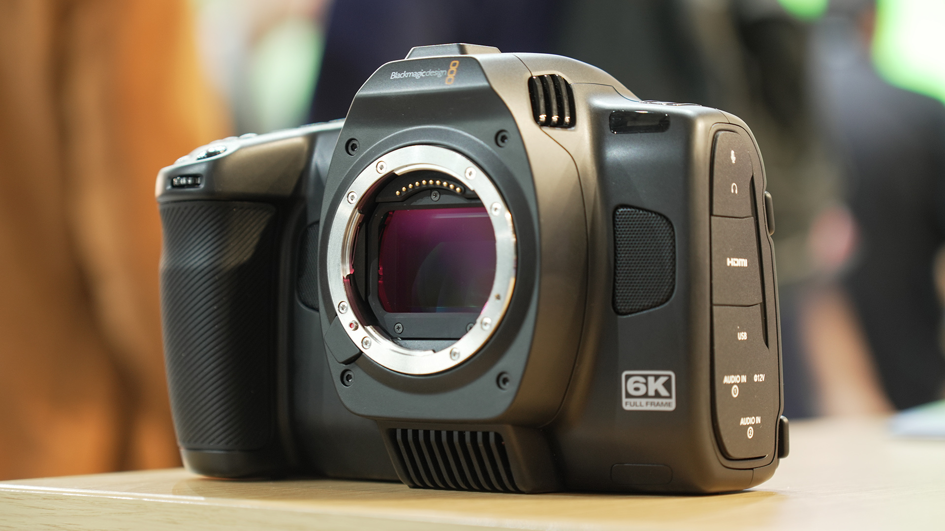 BMCC6K FF, pro用ビューファインダー Blackmagic Pocket Cinema Camera