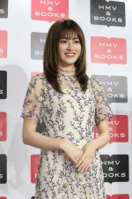 欅坂46・守屋茜、初の水着に挑戦も「誌面で見ると恥ずかしくなってき