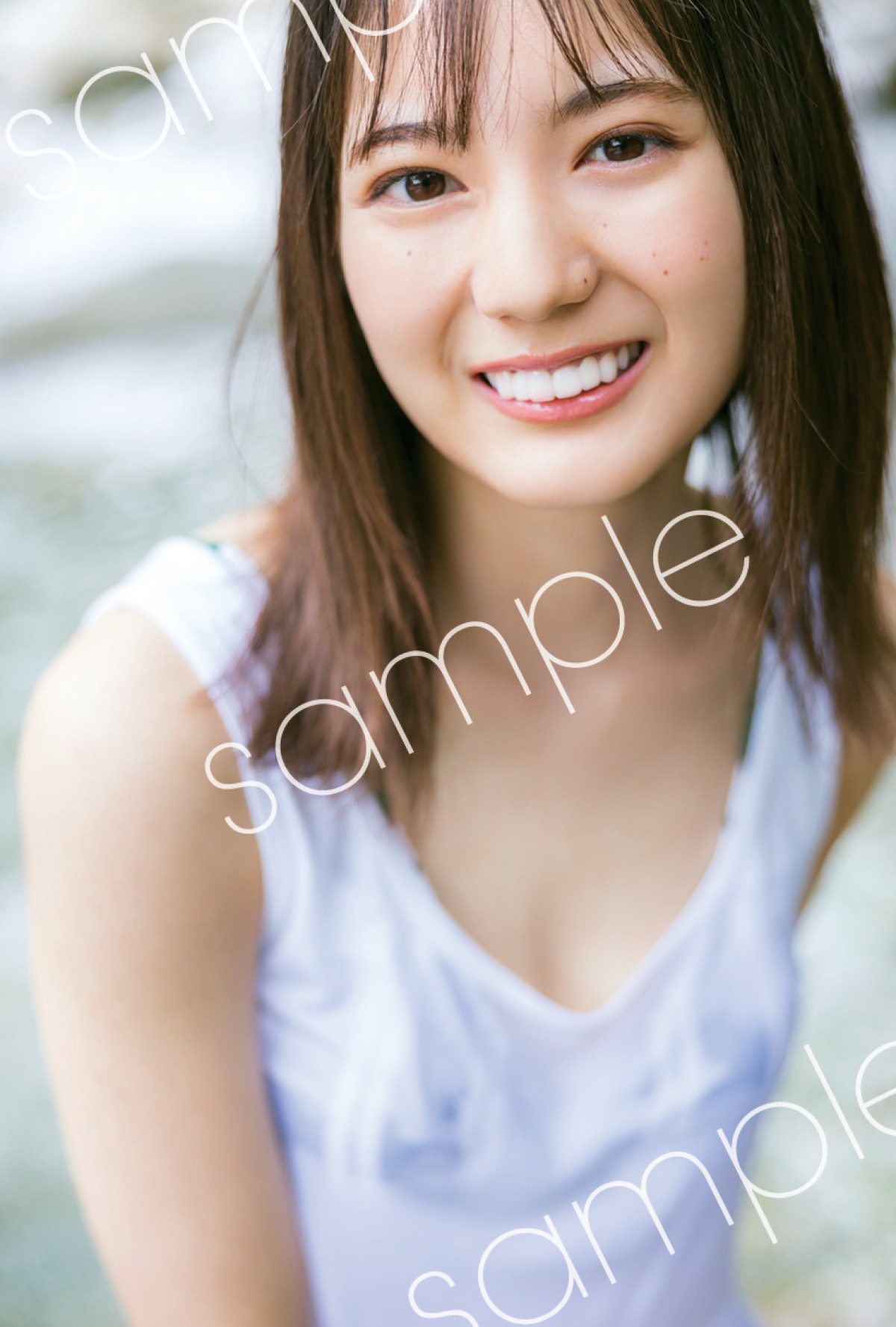 正規品 小坂菜緒 写真集 アザーカット 日向坂46 日向坂46 写真集