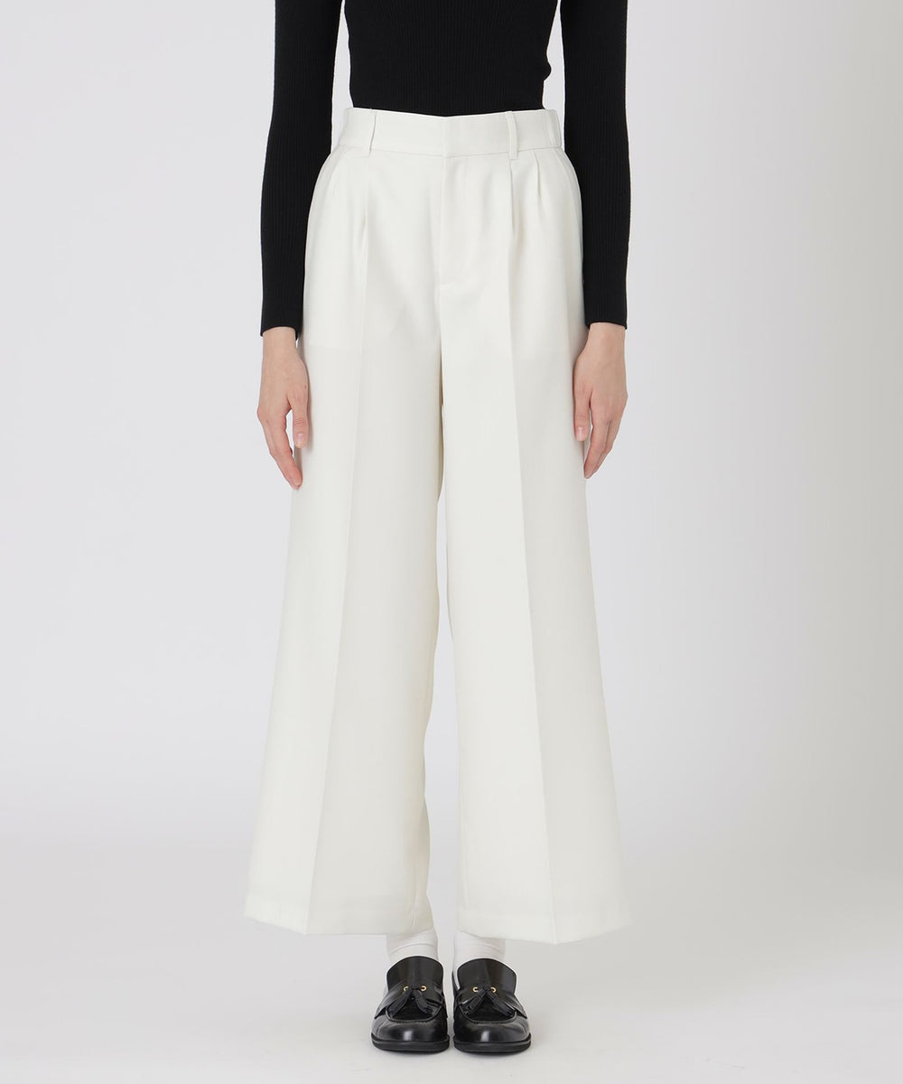 新品ブルーレーベル ホワイト ガウチョパンツ ポケット付き 新品ブルー